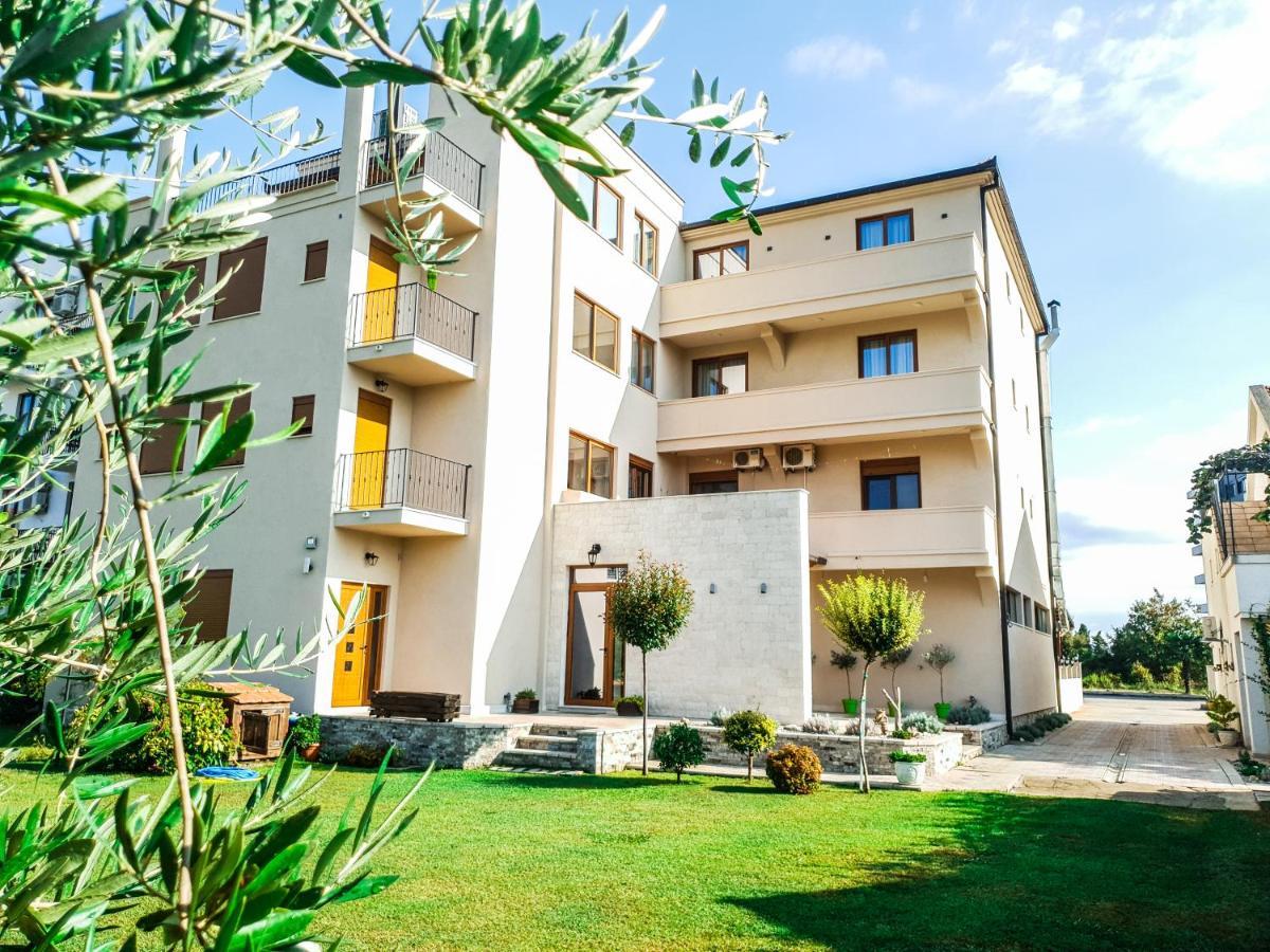 Lacasa Apartments & Restaurant Ούλτσιν Εξωτερικό φωτογραφία