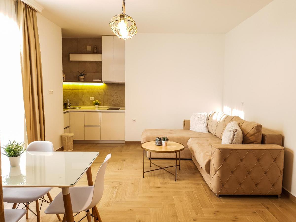 Lacasa Apartments & Restaurant Ούλτσιν Εξωτερικό φωτογραφία